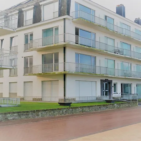 Golden I F0 Appartement *