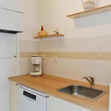 Golden I F0 Appartement Le Coq